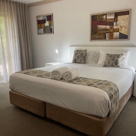 Oasis Inn Ulladulla - Welcoming Guests 18 Years And Older 외부 사진