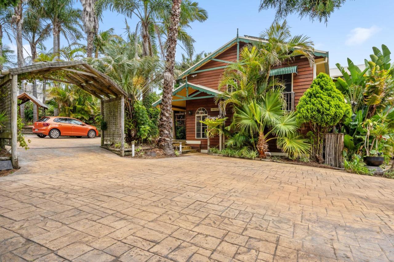 Oasis Inn Ulladulla - Welcoming Guests 18 Years And Older 외부 사진