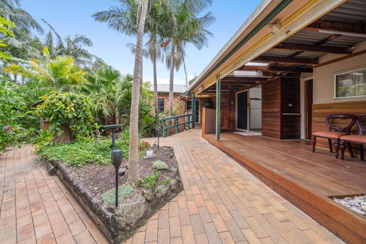 Oasis Inn Ulladulla - Welcoming Guests 18 Years And Older 외부 사진